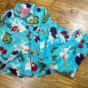 Nick & Nora Size Medium 100% Cotton Bunny Veggie Pajamas with Capri Bottoms